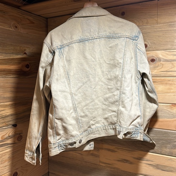 LEVI’S JEAN JACKET - Picture 4 of 5